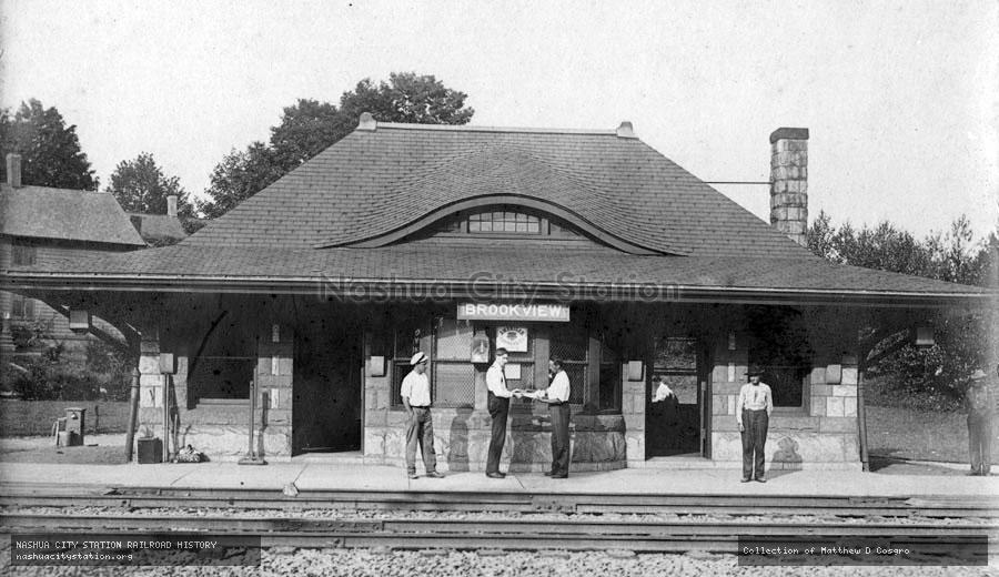 Postcard: Brookview, New York Railroad Station